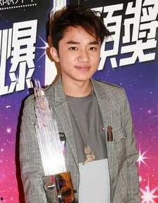 王祖蓝家世背景,从草根出身到喜剧明星的逆袭之路