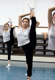 芭蕾练功房照片,优雅与力量的完美融合