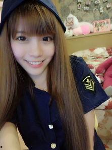 台湾女主播穿情趣旗袍